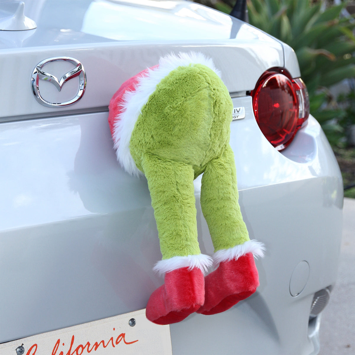 Aurora Hangin' Out Grinch 15 inch Plush Stuffed Animal Toy